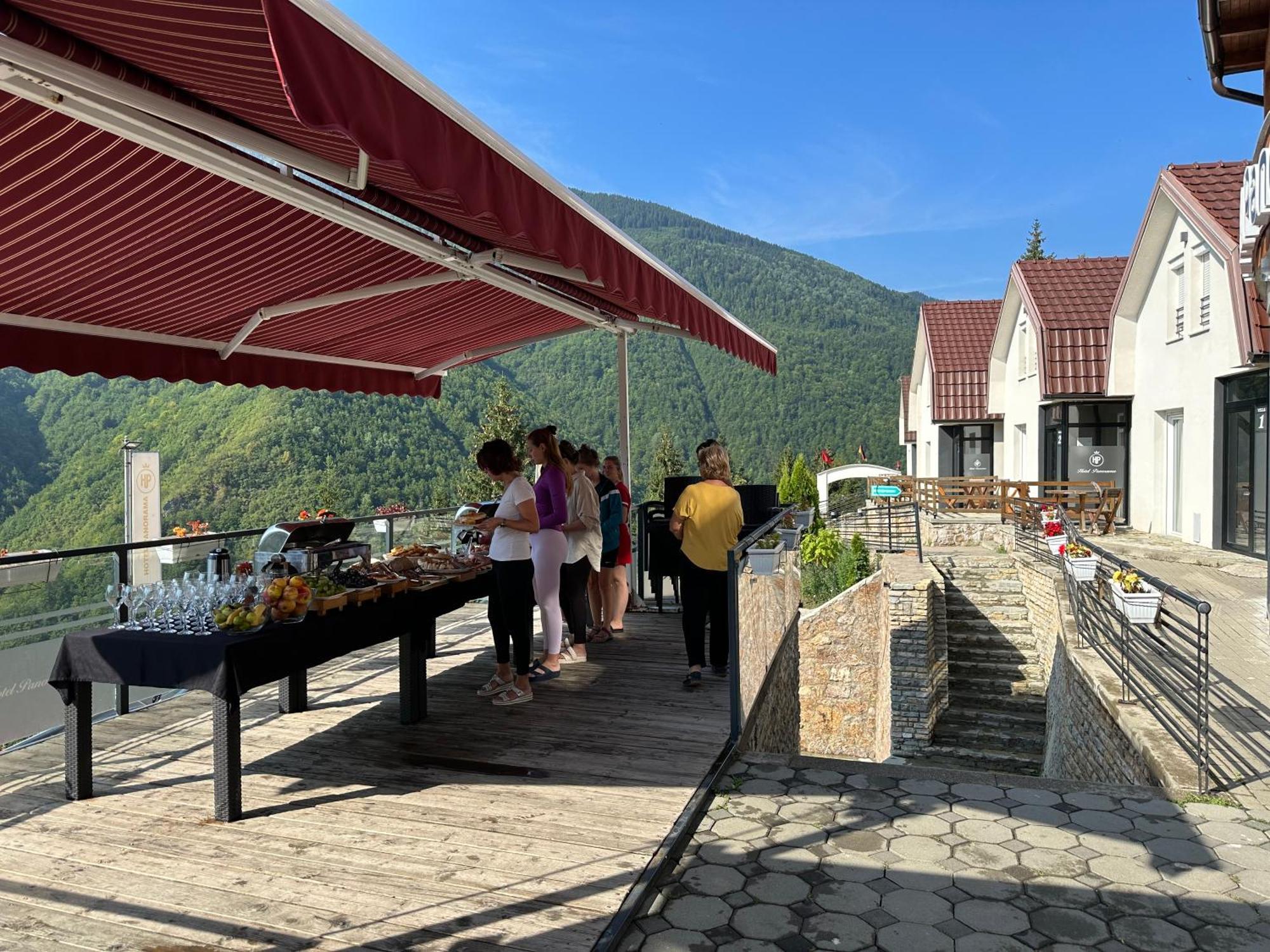 Hotel Panorama Rugove Peje Exterior foto